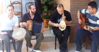 Tarantella Calabrese con Organetto, Lira, Chitarra e Tamburello