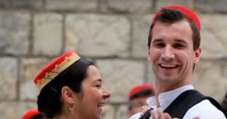 Croatian folk dance – Kolo