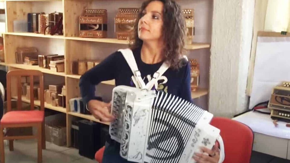 I Contrappunto - Piazza Grande - Organetto. Musica popolare.