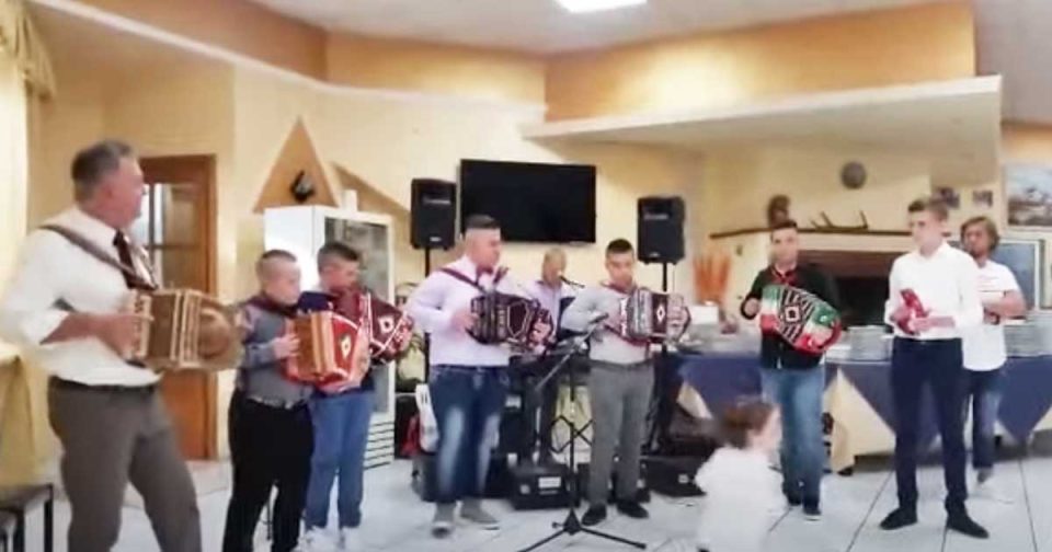 La Raspa - Concerto di Organetti - Organetto. Musica popolare.