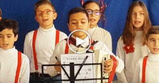 Tu scendi dalle stelle con l’organetto di Tommaso