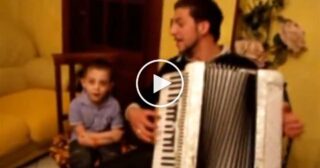 Calabria & fisarmonica – Scavo Antonio e il suo nipotino Domenico