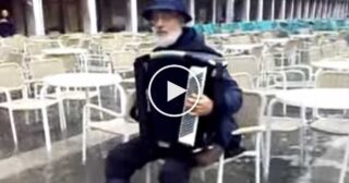 Romano Benetello – Acqua alta a Venezia