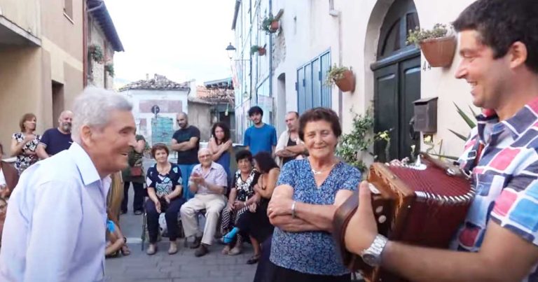 Antichi canti Abruzzesi ad Arsita - Abruzzo. Musica popolare.