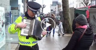 Irish Policeman Plays Accordion in London