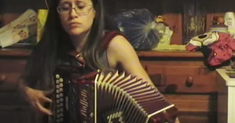 Pensando a te - Valzer all'organetto. Musica popolare.