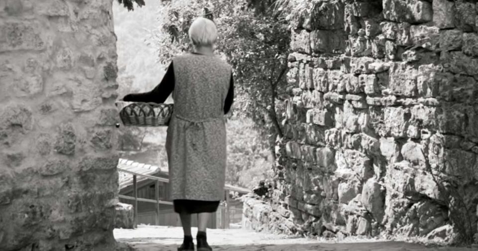 Nonna di Tutti - Musica per i nonni. Musica popolare.