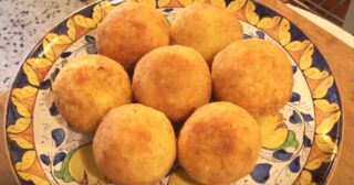 Ricette & Tradizioni: Arancine Siciliane – Sicilia