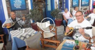 Bouzouki lessons in Greece