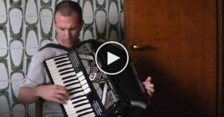 Valzer – Uno sceriffo Extraterrestre poco extra e molto terrestre