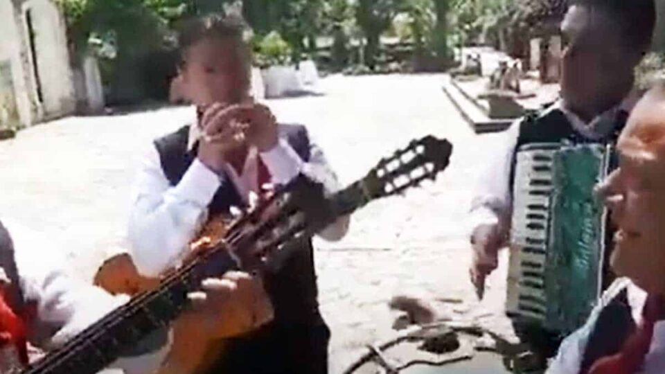 Luciano Occhino - A vinnigna - Friscalettu. Musica popolare.