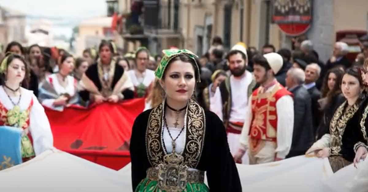 Musica Arbëreshë - Albania. Musica popolare.