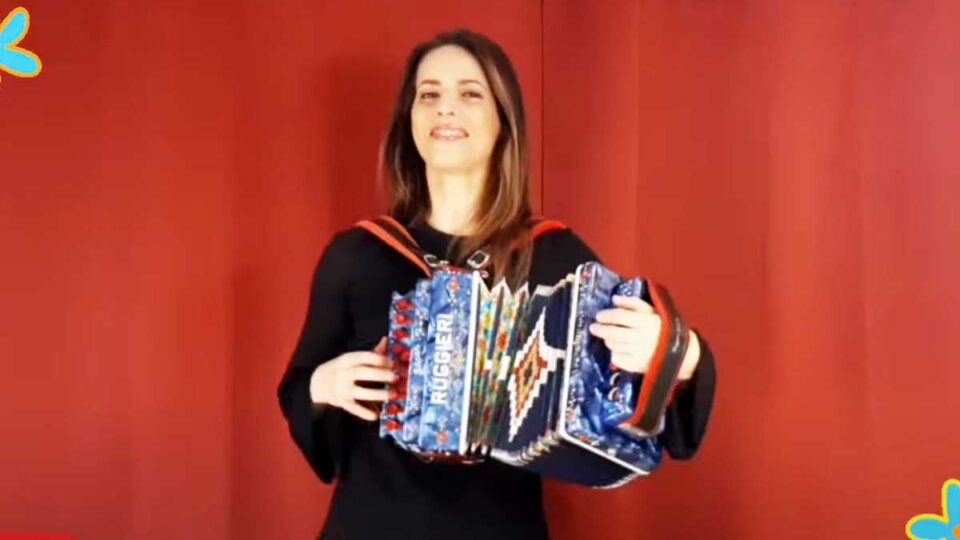 Passeggiata Allegra (Tarantella) - Irma Di Benedetto - Organetto. Musica popolare.