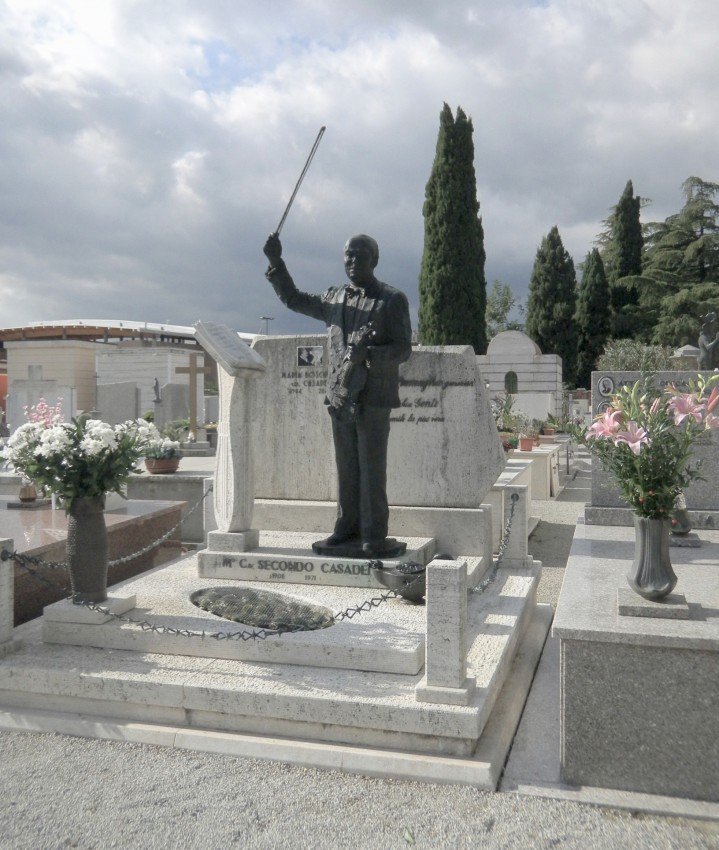 Tomba Secondo Casadei.