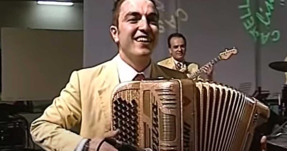 Orchestra Castellina Pasi - Gira la ruota - Liscio.