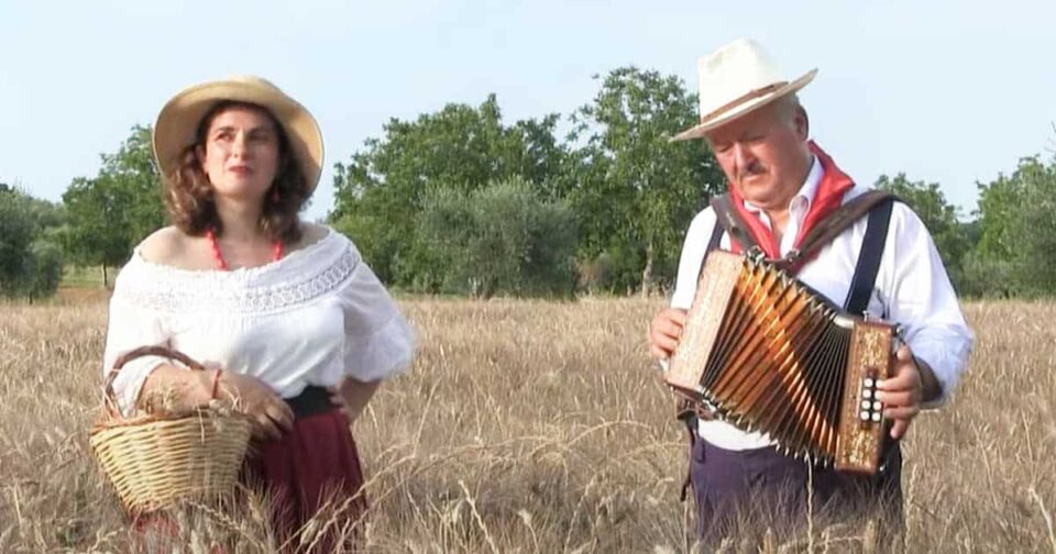 Stornelli maceratesi - Ilenia e Luciano - Marche. Musica popolare.