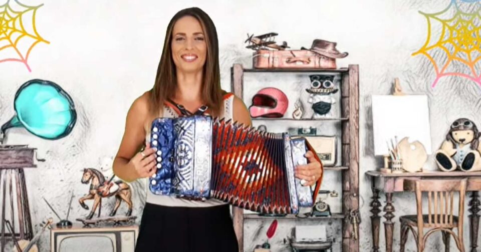 Tarantolina - Irma Di Benedetto - Organetto. Musica popolare.