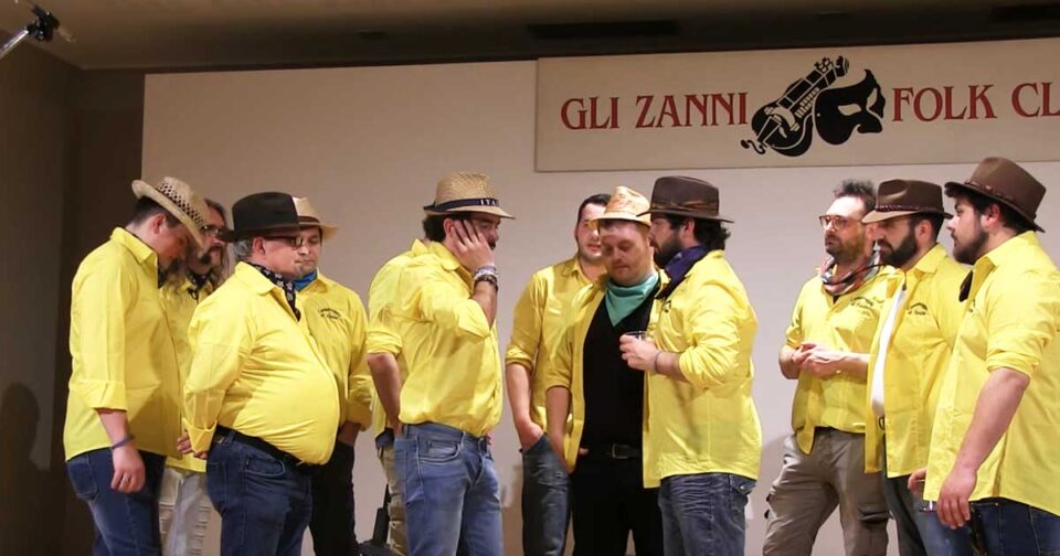 Coro di Farini - La strada di Mede - Musica Lombarda. Musica popolare.