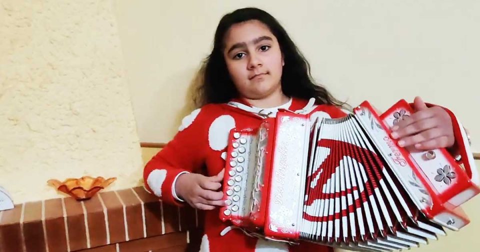 Tiramisù - Serena Radesca - Organetto. Musica popolare.