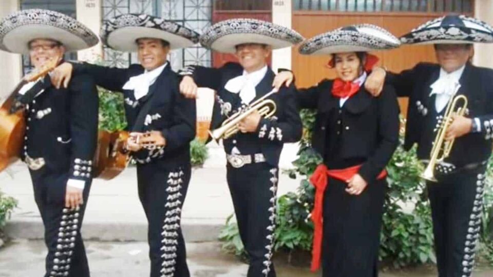 Cielito Lindo - Mariachi Nuevo Jalisco - Mexican folk Music. Lyrics.