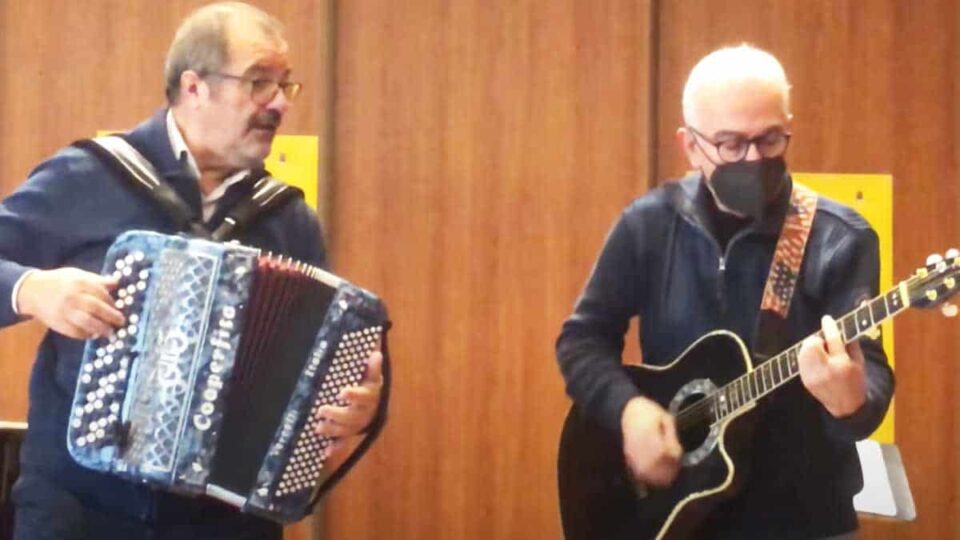 Liscio a Madrid - Vittorio Borghesi. Fisarmonica e chitarra.