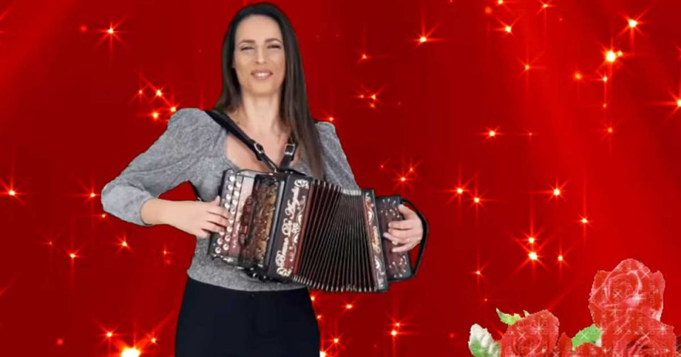 Rose rosse - Irma Di Benedetto - Organetto.