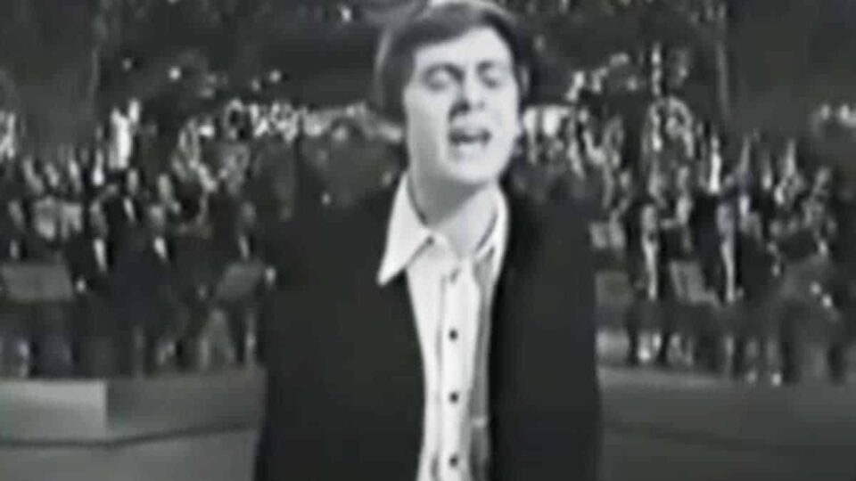 Ma chi se ne importa - Gianni Morandi - Testo. Musica italiana.