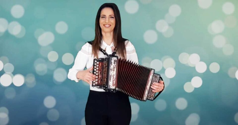 Tarantella Brillantina - Irma di Benedetto - Organetto. Musica popolare.