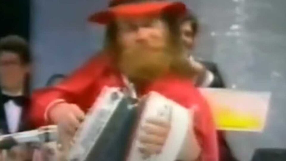 Gabriele Di Pietro alla Corrida - Organetto. Musica popolare.