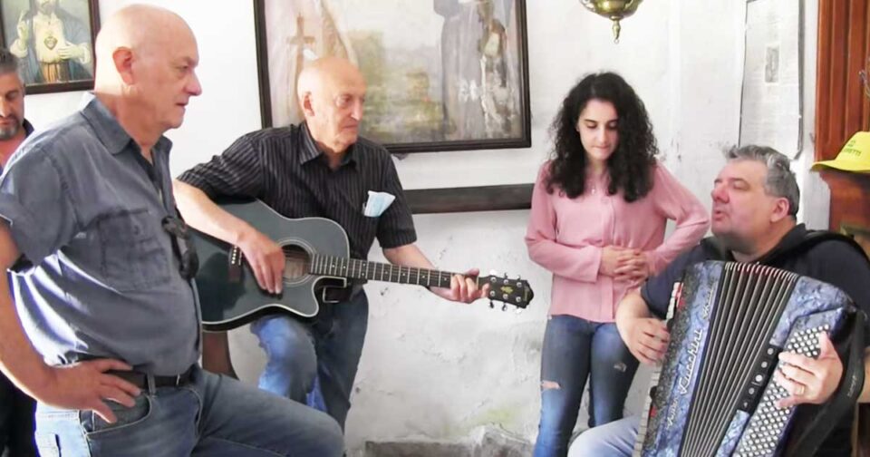 Ti ricordi la sera dei baci - Alberto Kalle e amici. Musica popolare.