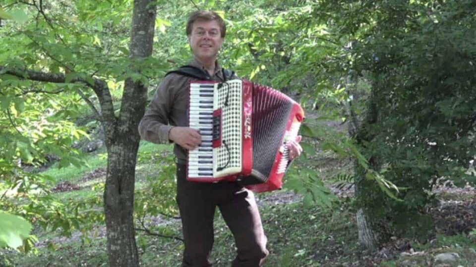 Montanaro - Roberto Scaglioni. Musica alla fisarmonica,