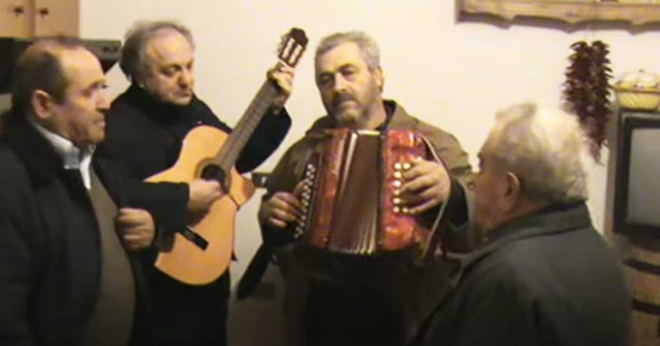 Canti popolari a Vallesaccarda. Music apopolare irpina.